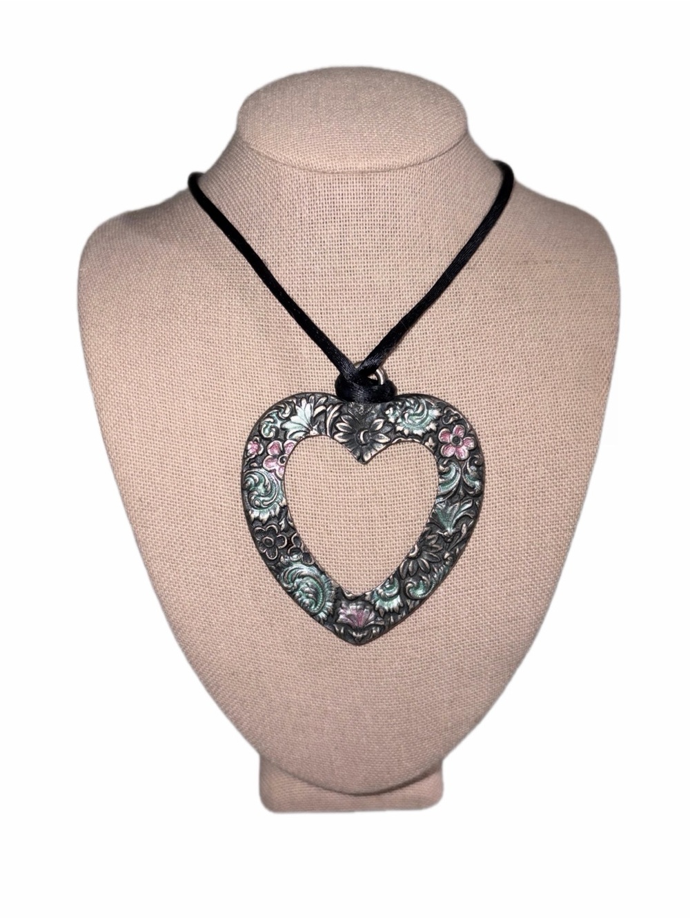 Vintage Cookie Lee Heart Floral Pendant Necklace